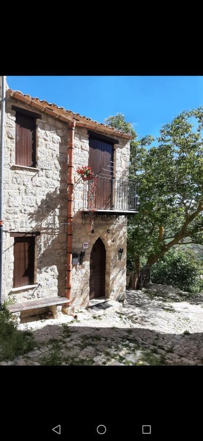 La Casa Del Poeta , Un Romantico Da Mille E Notte *